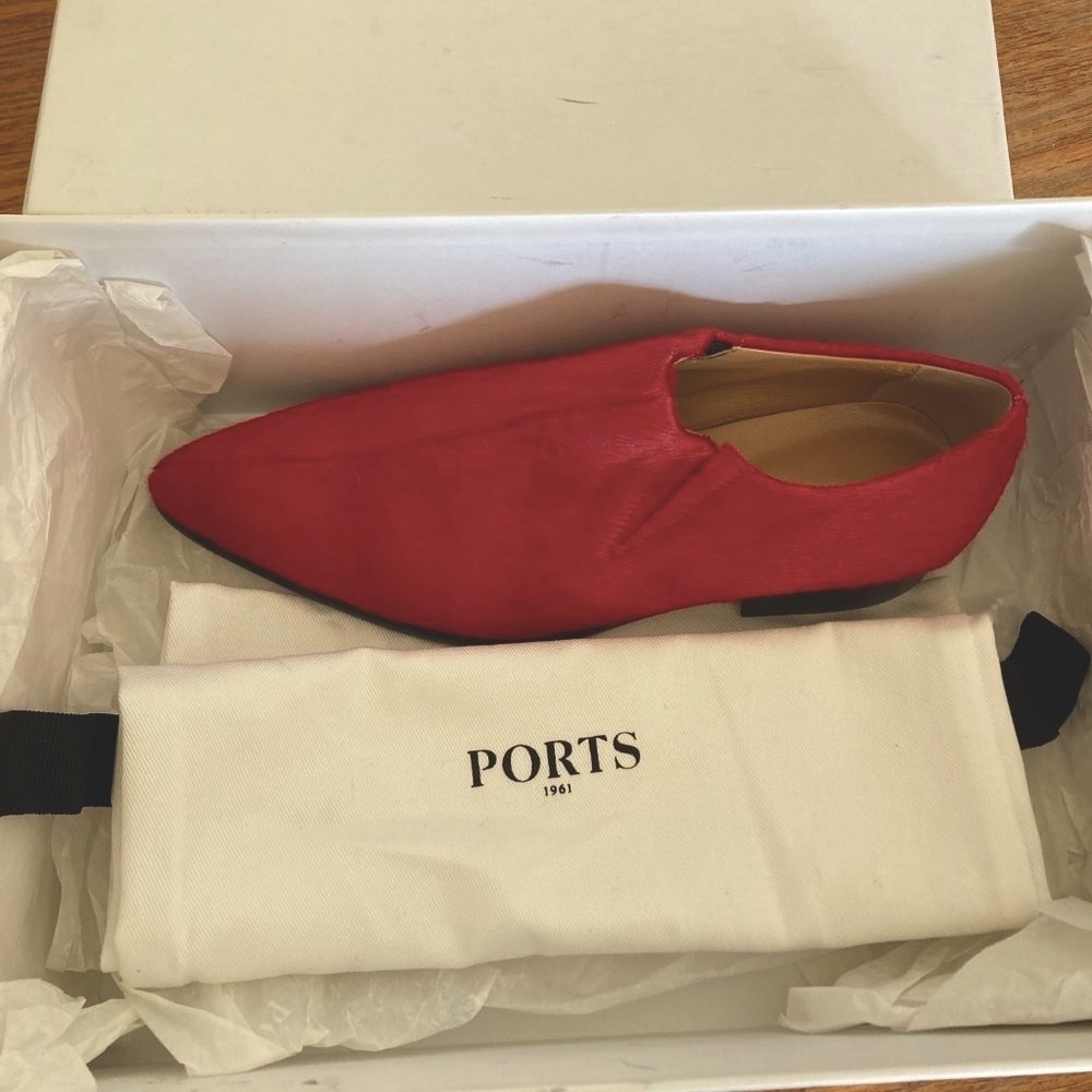 LEFT SHOE ONLY * Ports 1961 women's size 35 red dyed calf hair slip on loafers